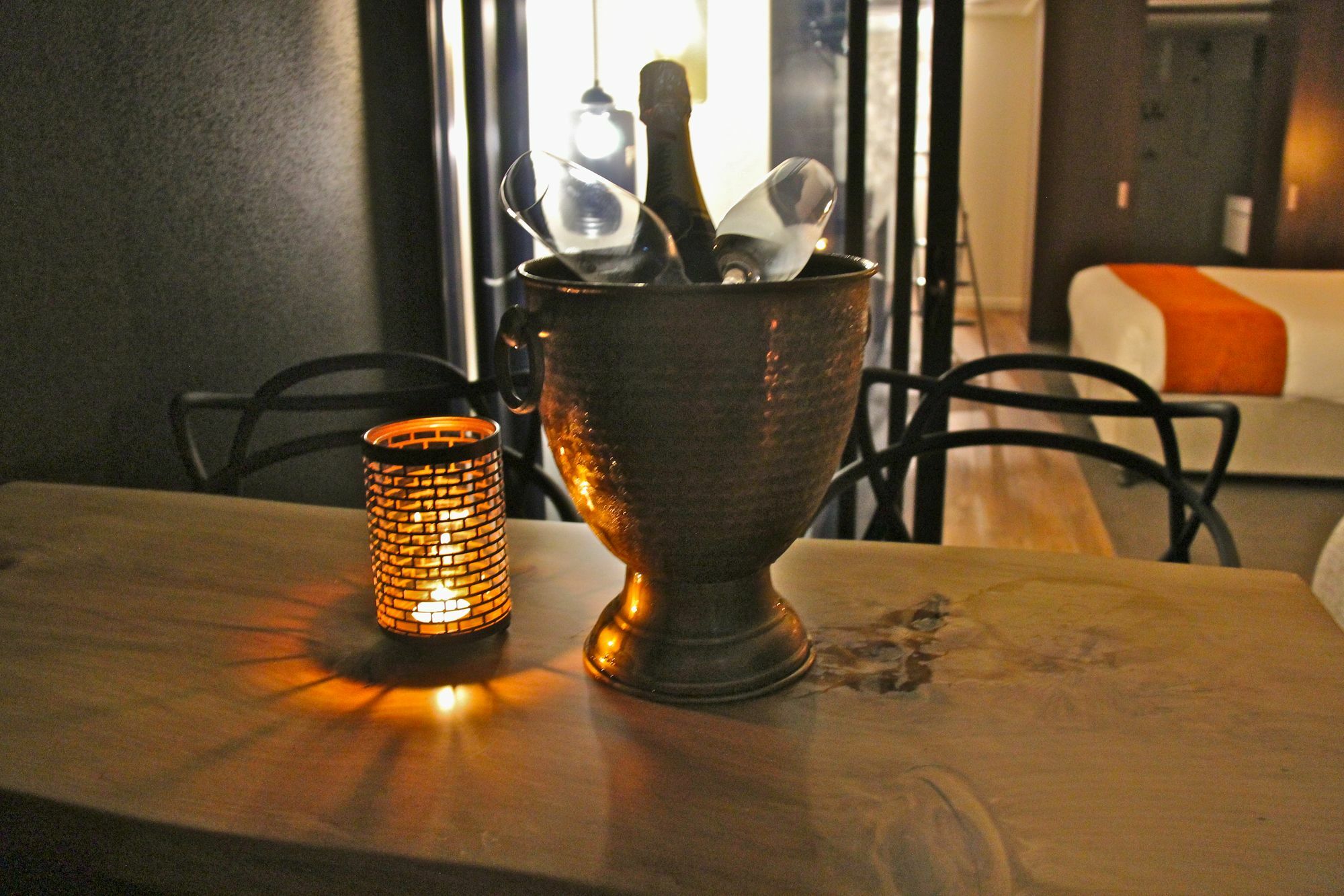Altitude On Montville Esterno foto Champagne in a champagne bucket